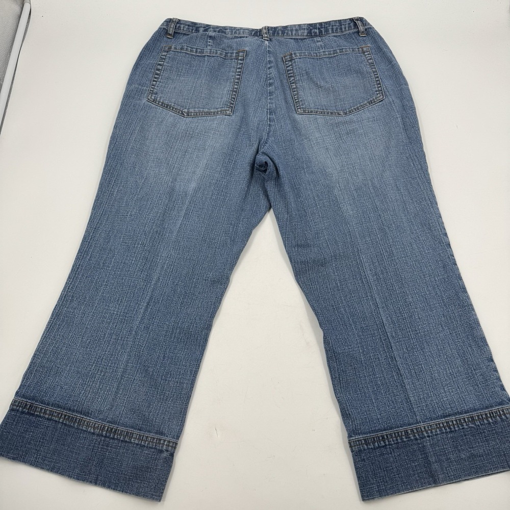 Coldwater Creek Capri Women's size 12 Medium Wash Blue Denim jeans - Picture 14 of 16